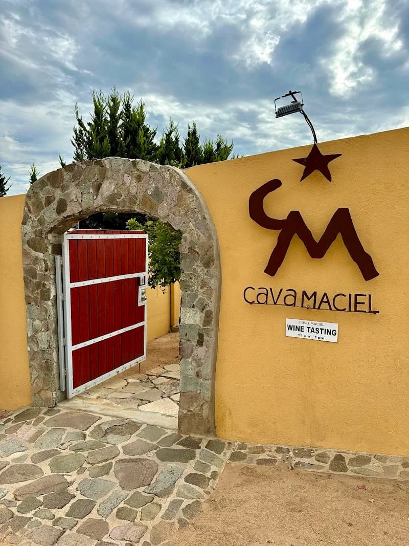 Cava Maciel
