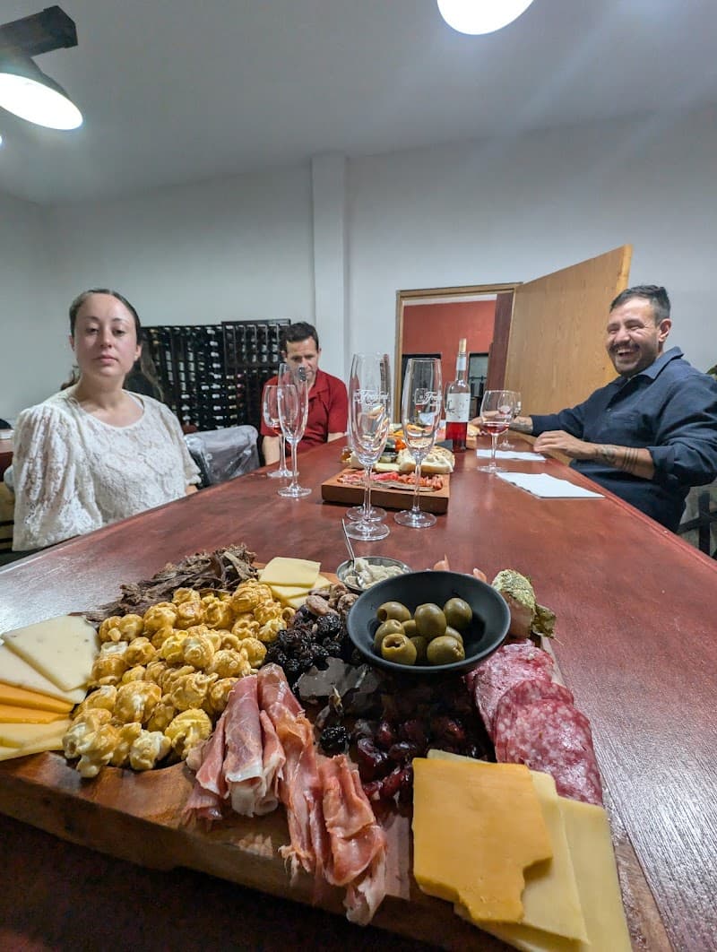 Licorama tasting room photo 4