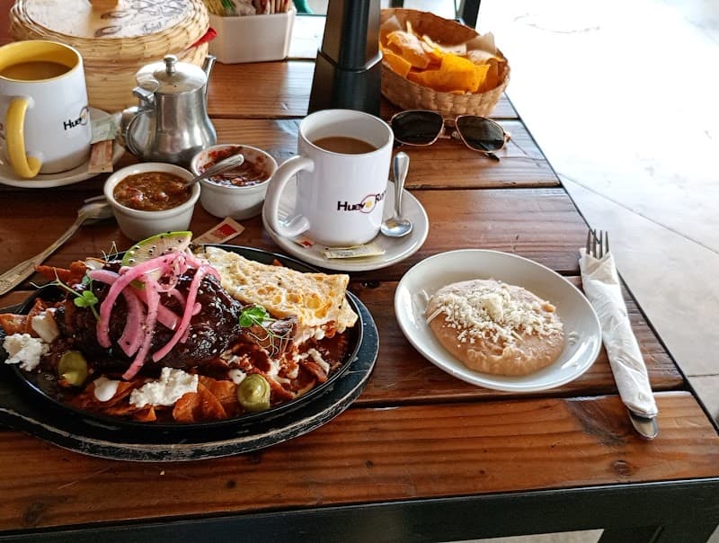Huevo Republic Restaurant photo 4